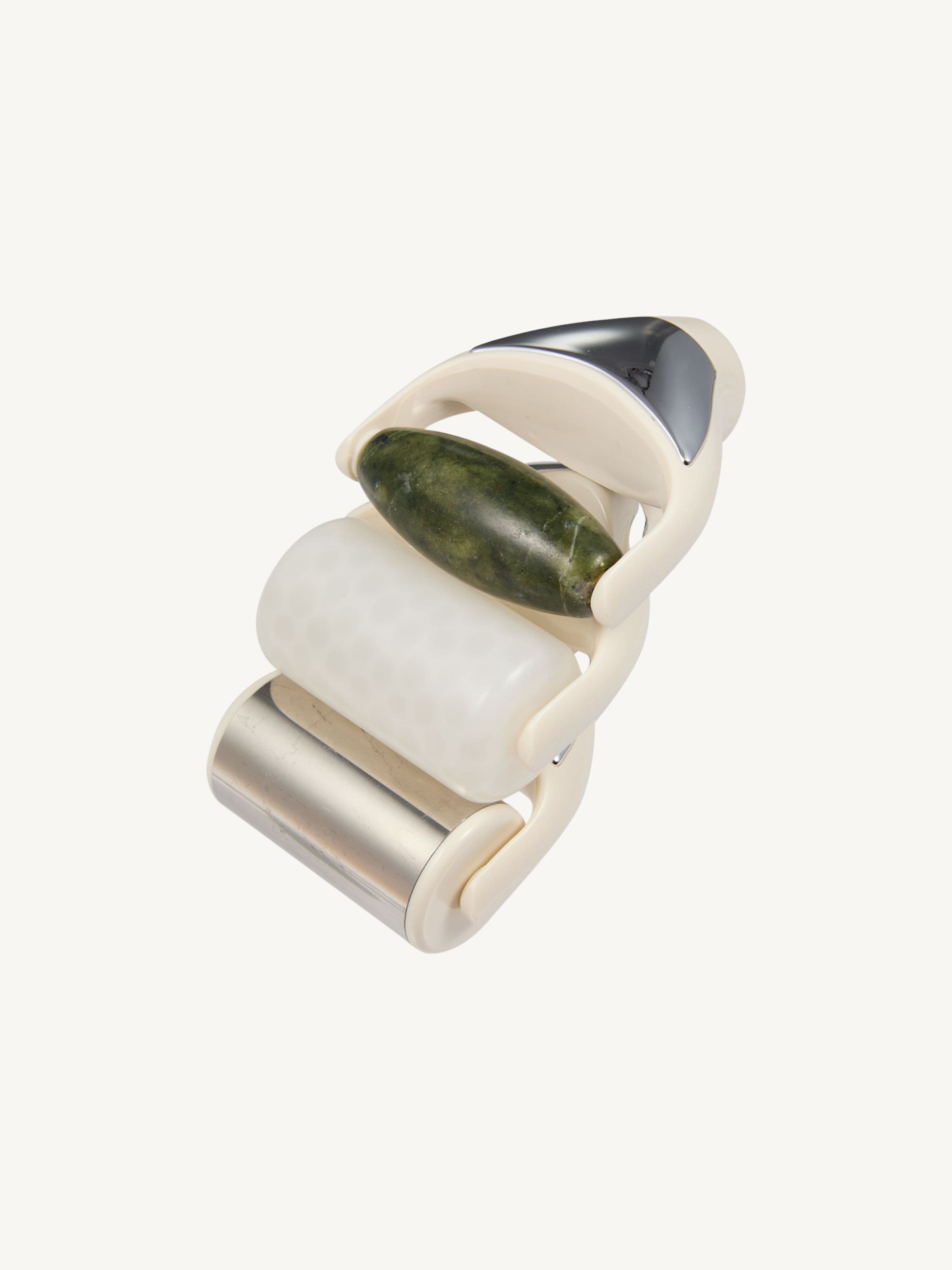 Bamboo Face Roller Set view 3