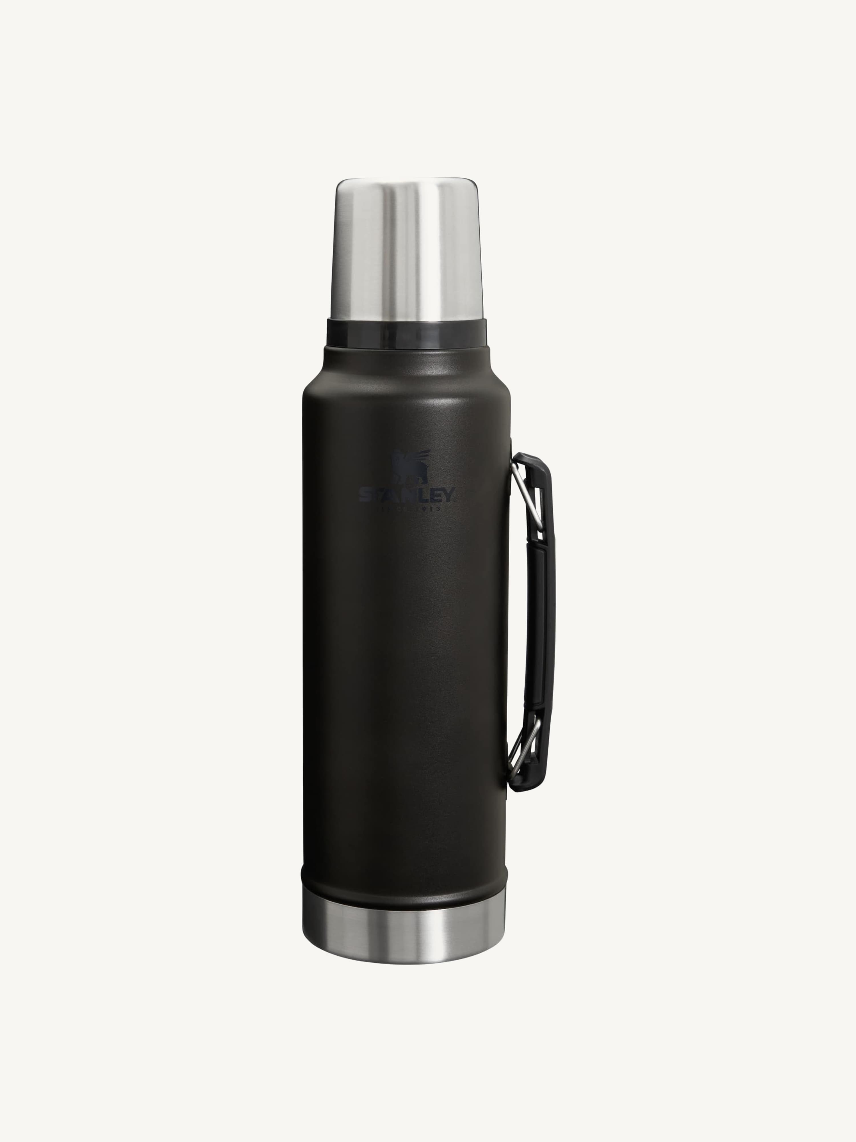 Stanley Legendary Classic 48oz Bottle view 3