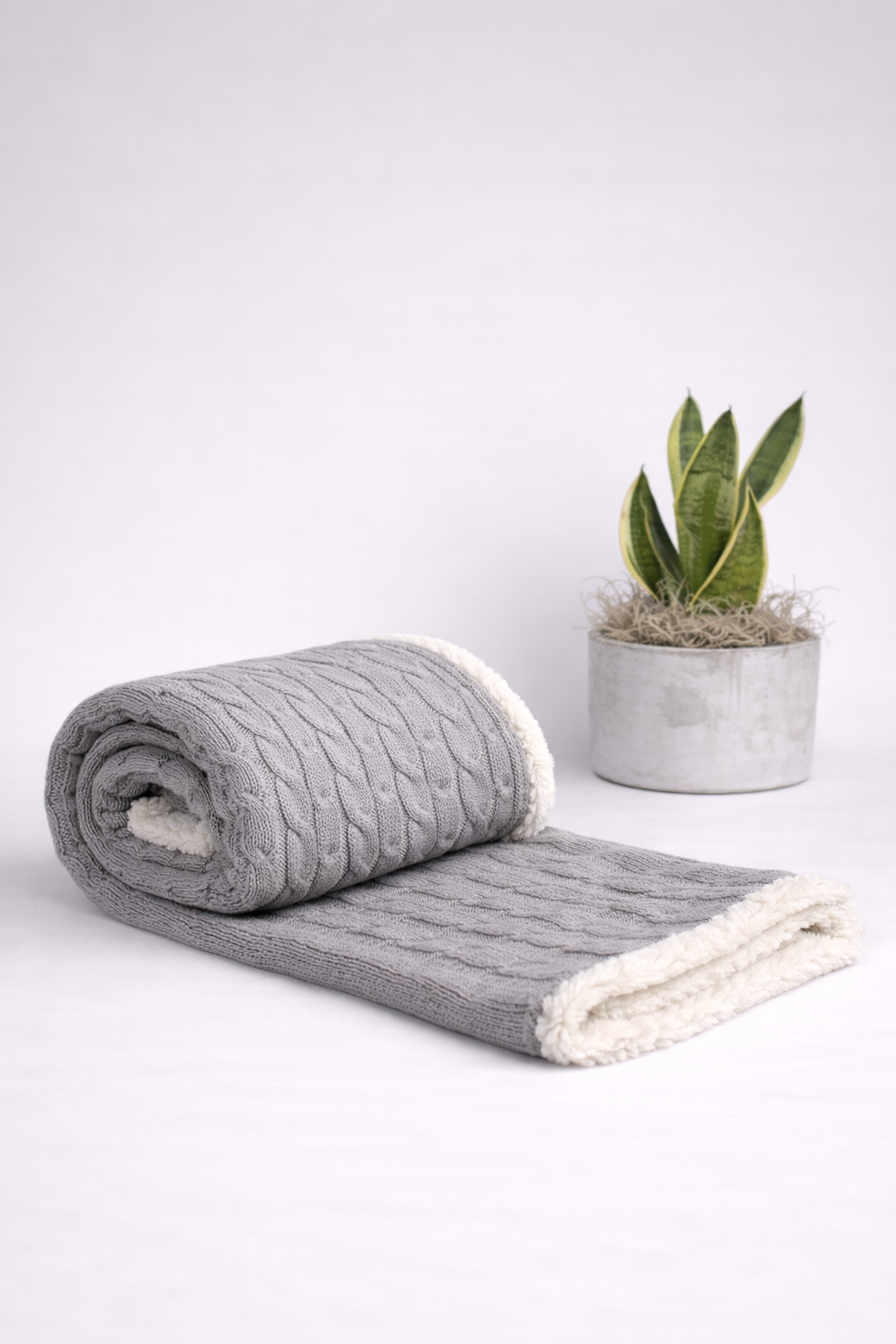 Sustainable sherpa blanket